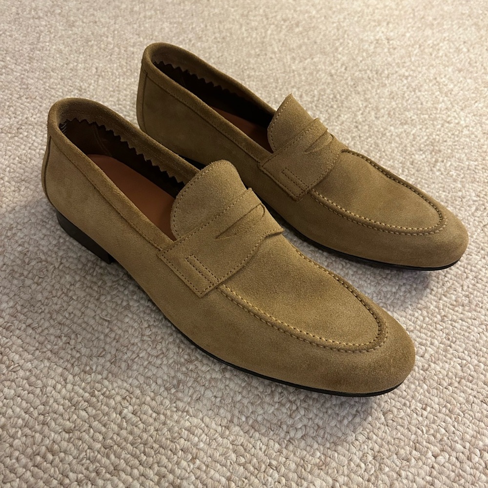 Men's Classic Tan Suede Loafers
